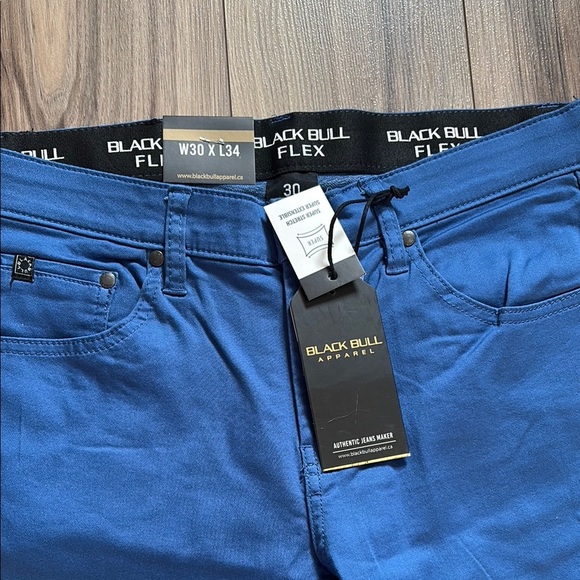 Men's Slim Fit Blue Jeans - Picture 2 of 4